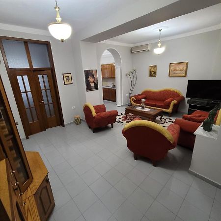 Heart Of Tirana Apartment Bagian luar foto