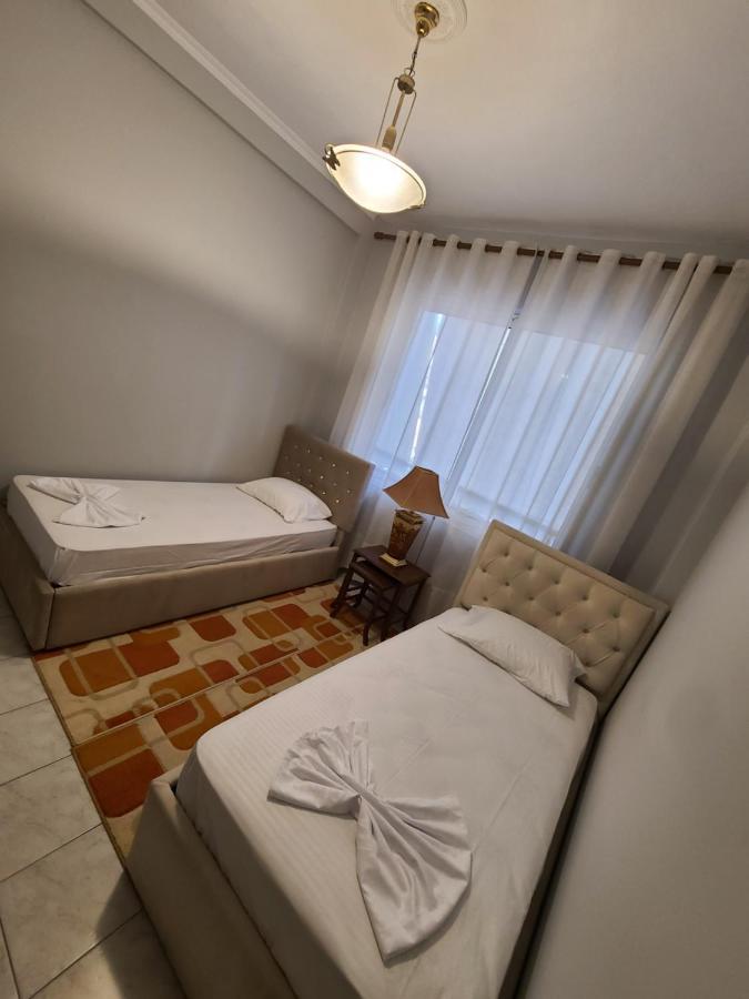 Heart Of Tirana Apartment Bagian luar foto