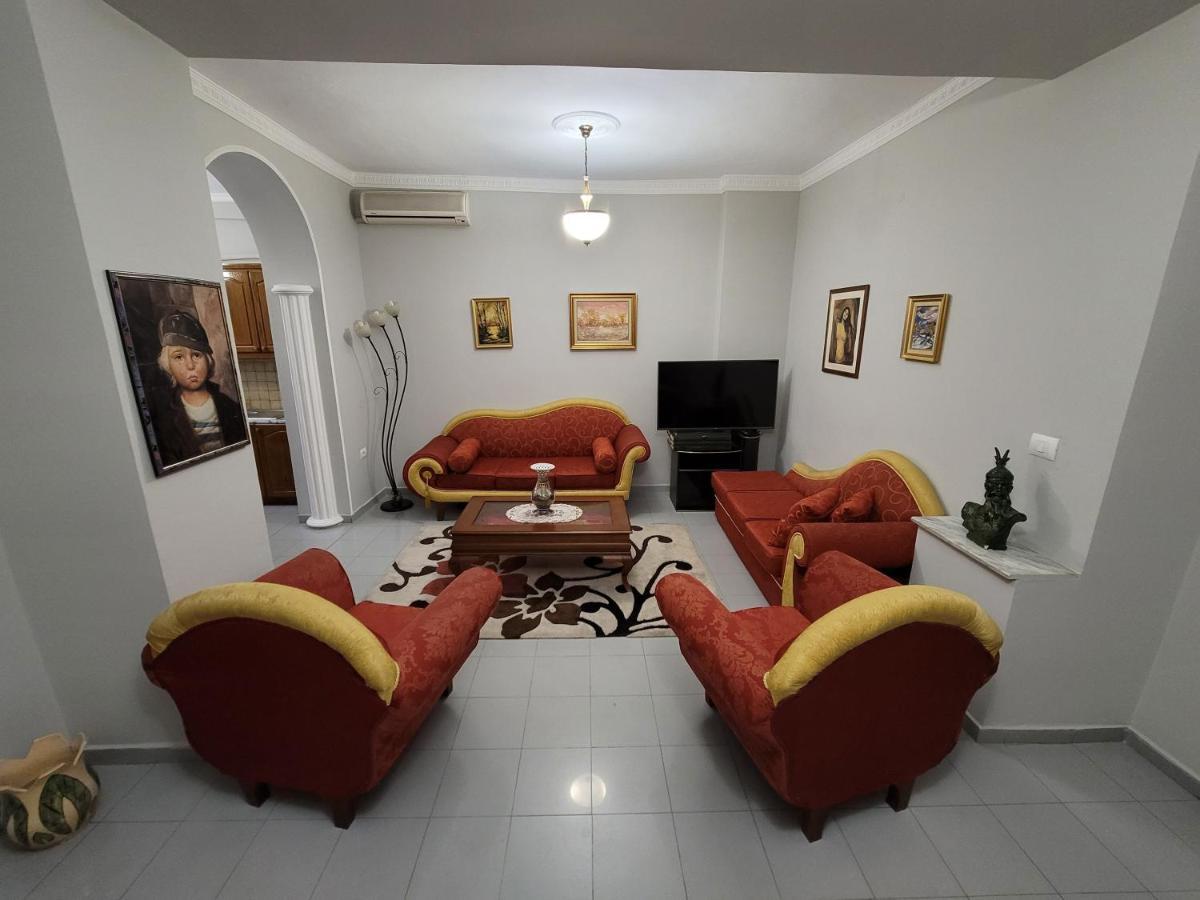 Heart Of Tirana Apartment Bagian luar foto