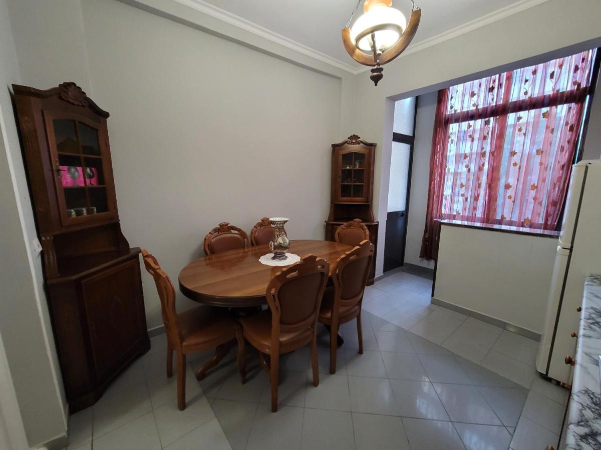 Heart Of Tirana Apartment Bagian luar foto
