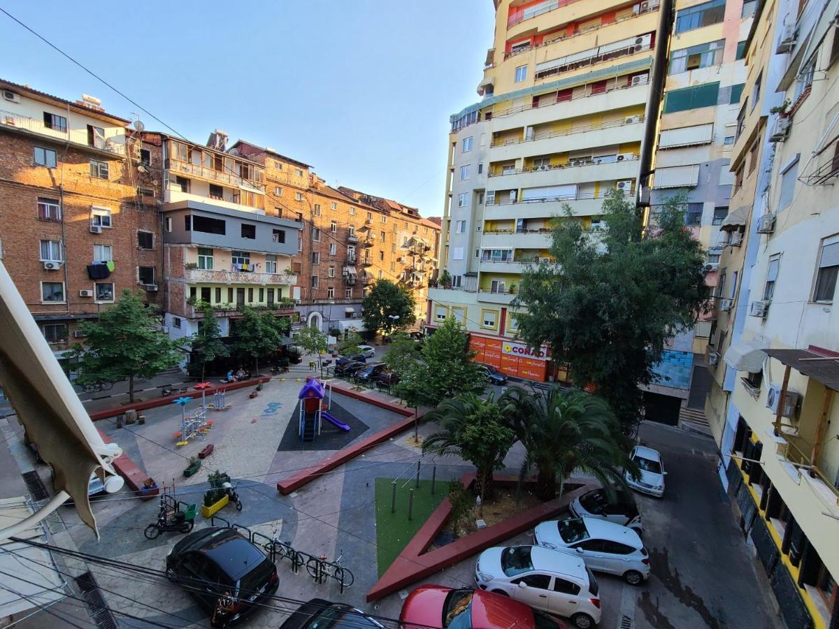 Heart Of Tirana Apartment Bagian luar foto